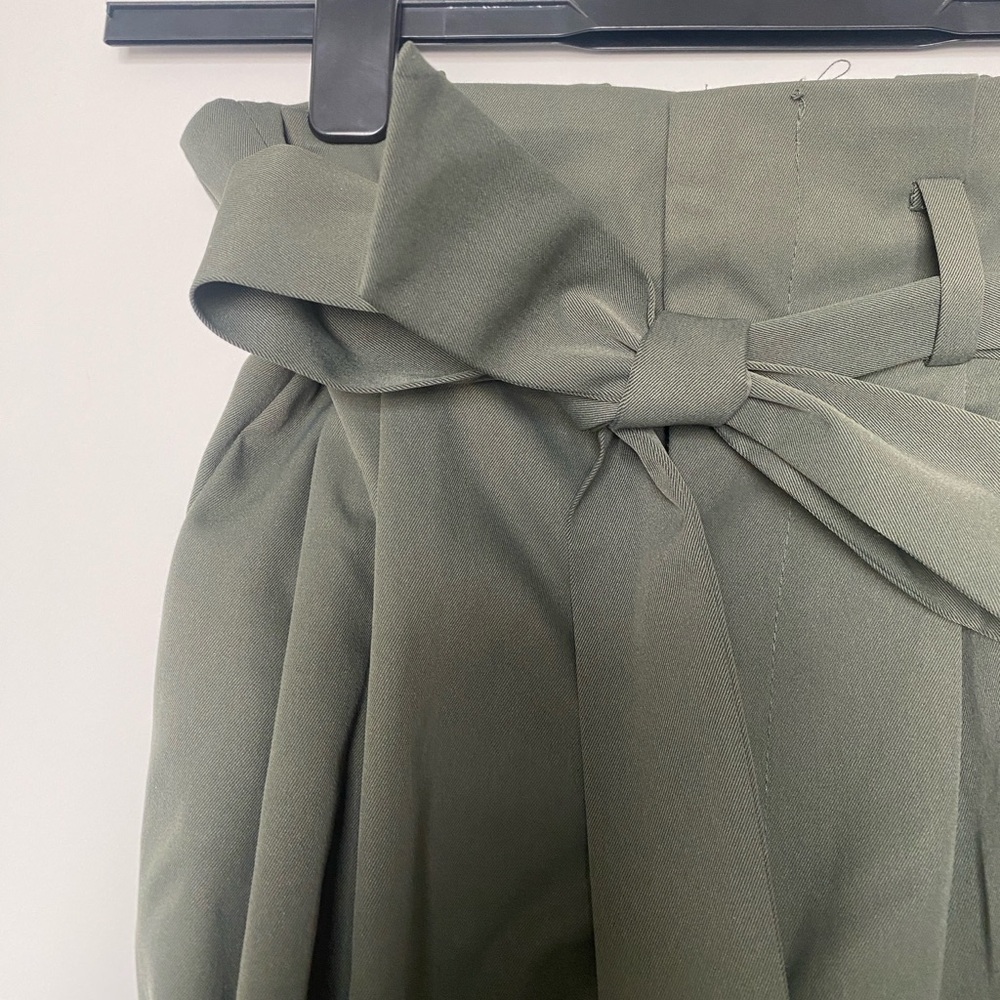 Dark Green High Waist Office Trousers - Size 6 - H&M - Picture 5 of 11
